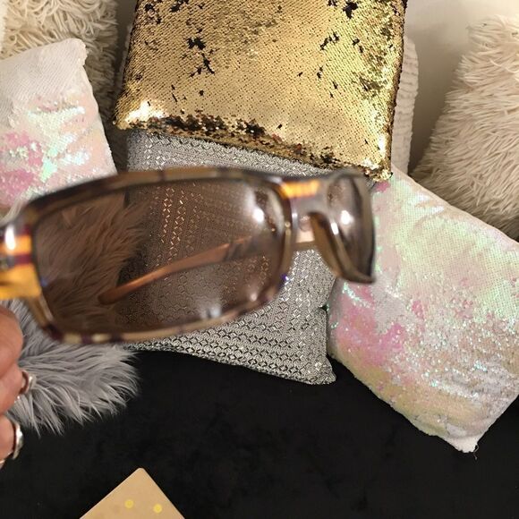 Vintage Burberry Shades with Interchangeable lenses - Picture 6 of 10